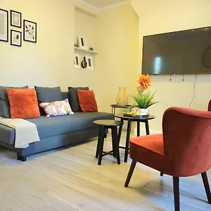  Apartment Stylish In London, E14